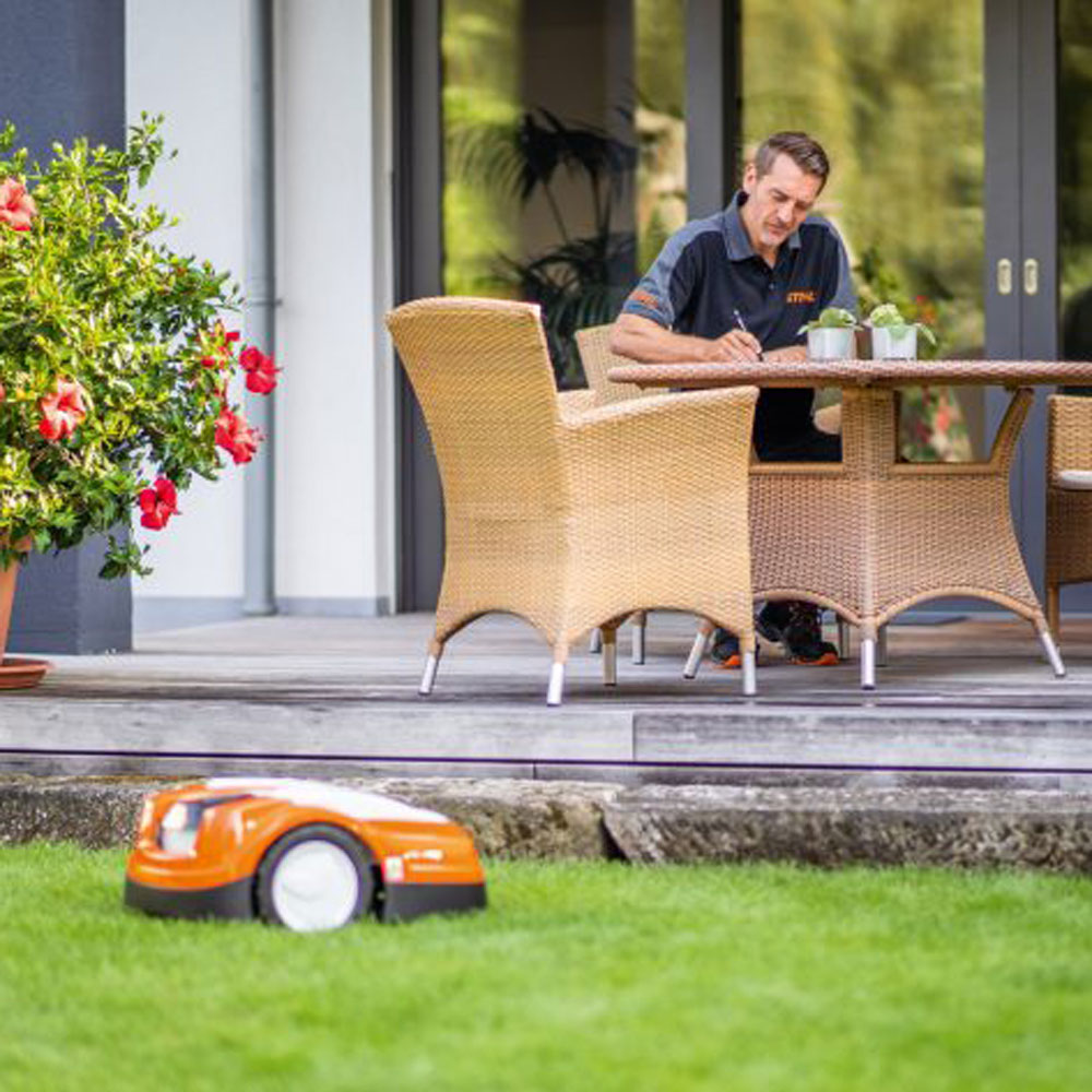 Produktabbildung: STIHL - RMI 422 P (bis 1.500 m²)